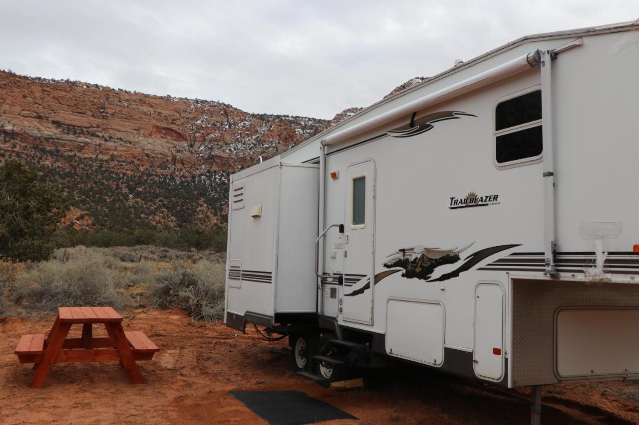 Camp Valhalla At Zion Hotel Colorado City Exterior foto