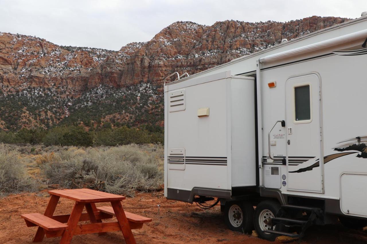 Camp Valhalla At Zion Hotel Colorado City Exterior foto